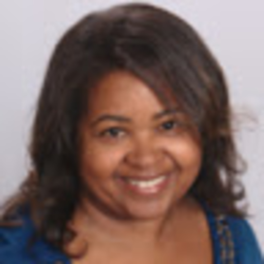 Meet your Posher, Lyresa